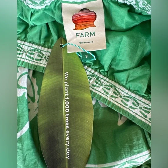 FARM RIO Sweet Garden Green Maxi Dress in Sweet Garden Green, Size S. - Picture 8 of 16